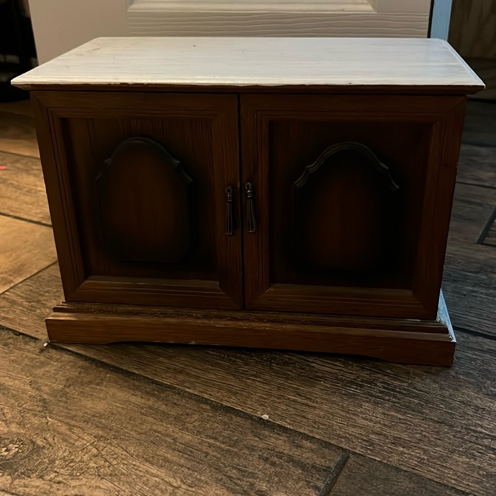 Vtg wood Storage box